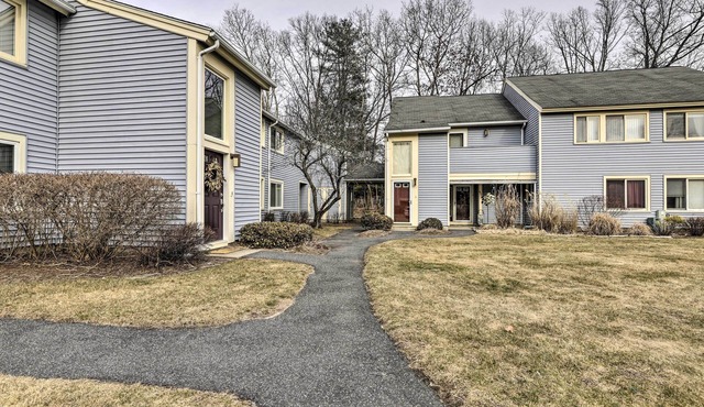 Springfield Condo, Close to Museums!
