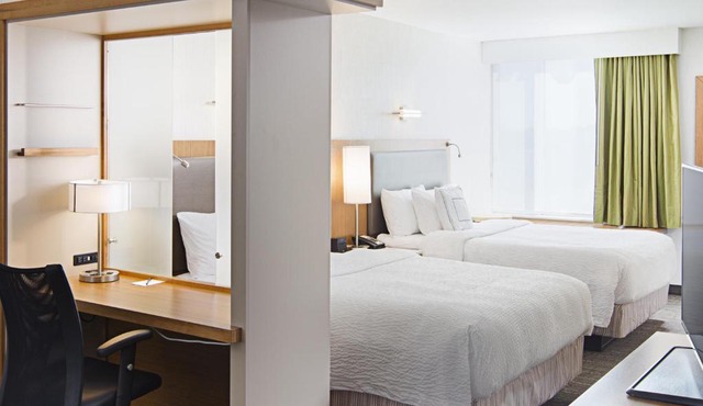 SpringHill Suites by Marriott Carle Place Garden City