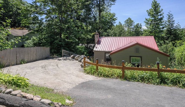 Step back in time with our 2-bedroom cottage in charming New Hartford!