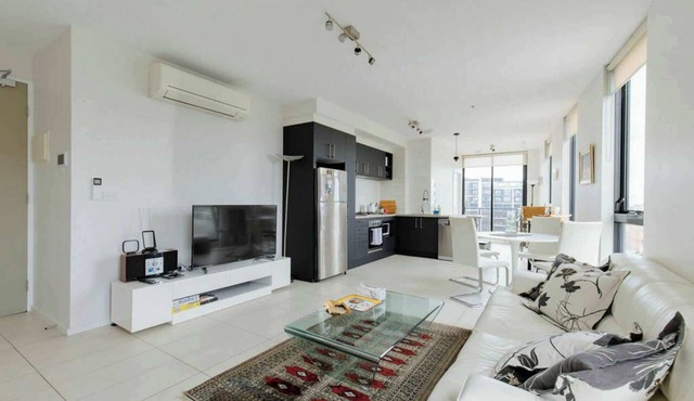 Stylish2BD Penthouse Panoramic Views Nth Melbourne