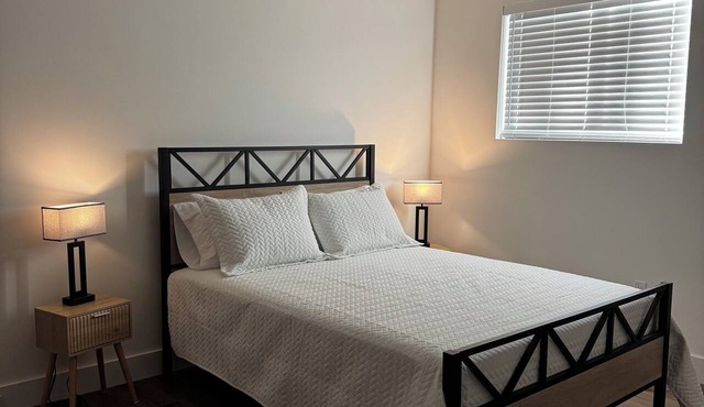 Super comfortable Studio in Margate. Host is amazing!