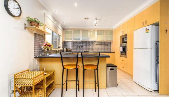 Superb 3BR Townhouse near Town Centre - Hosted by Canstay