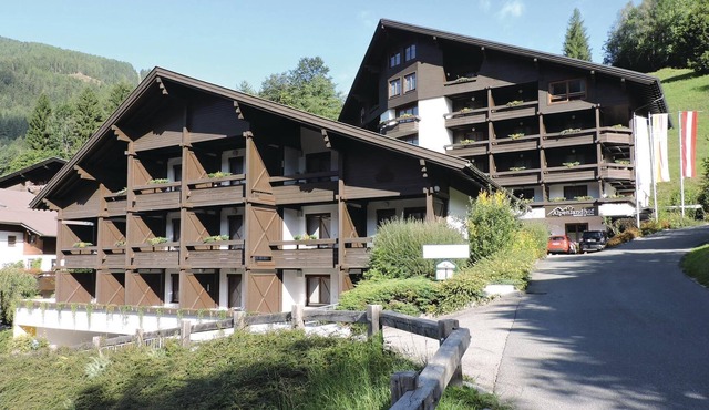 Taking a break in this vacation complex (AKA177-AKA181) house is the ideal way to leave behind the s