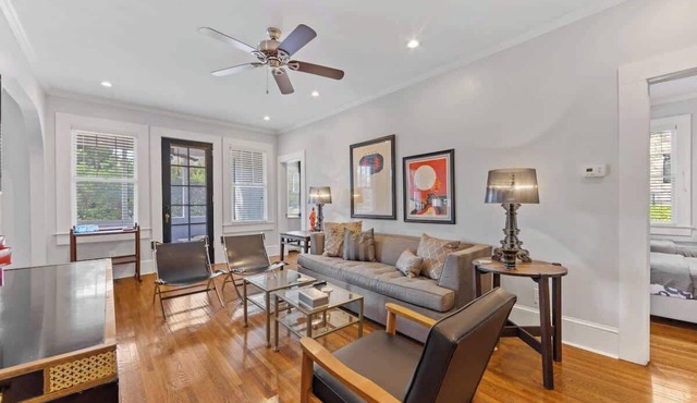 The Home Collection: Historic Myers Park 2BR/2BA | Step-Free | Screened Porch
