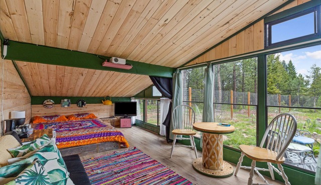 The Shed - a Cozy Glamping Cabin Near Missoula, MT