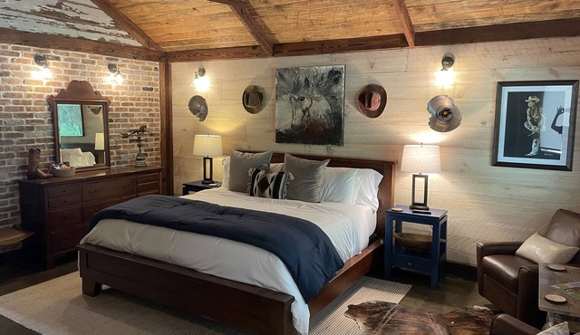 The Stables at Giddy Up Folsom Western Room B