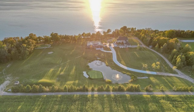 The Sunset Estate - Lake Huron's most luxurious short term rental