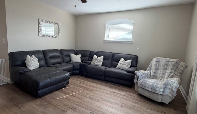 Townhome for rent in Destrehan - Long-term lease ONLY