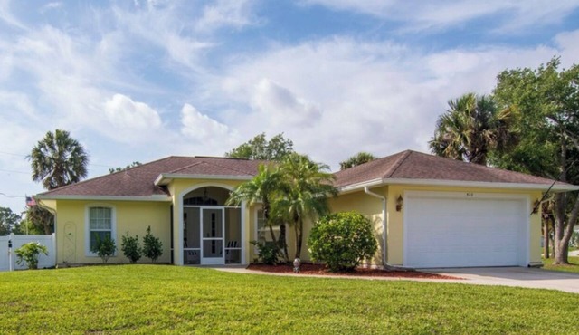 Updated Private 3/2 Beach Getaway w/Heated Pool