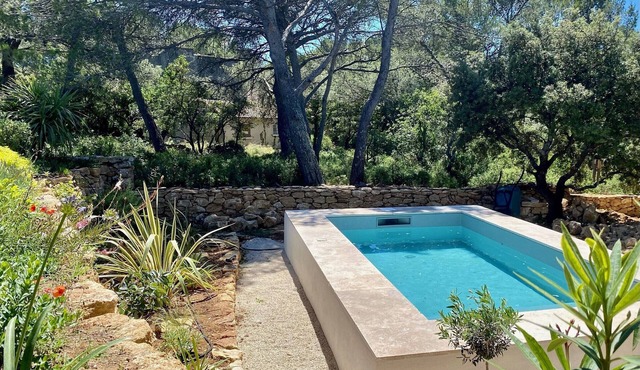 Villa Cornillon-Confoux, 3 bedrooms, 6 persons
