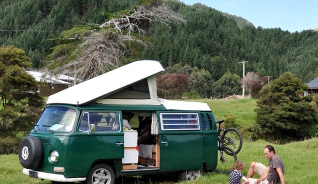 Vintage Camping Rental for Travel Adventure in Auckland, New Zealand