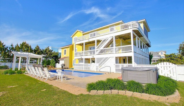 Walk to Beach 9BR | Pool | Hot Tub | Elevator | Pets