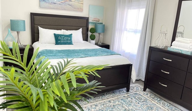 Waterfront Beach House 30 Min from New York City