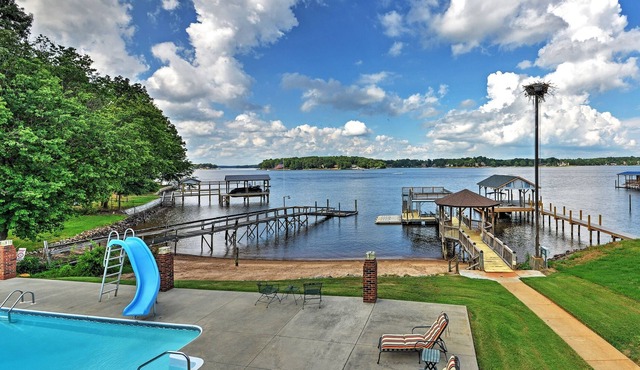 Waterfront Lake Norman Duplex w/ Pool & Boat Dock!