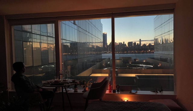 Waterfront / Water View Modern Apartment