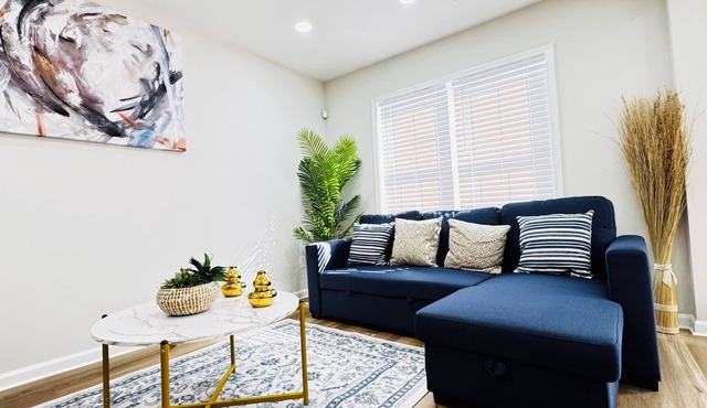 Welcoming 3-bedroom townhome with AC in Charlotte