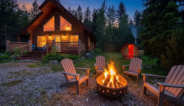 West Glacier Cabin | Sauna, Fire Pit, Sleeps 6