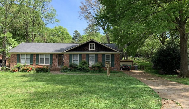 Your Ideal Short-Term Stay in a Luxurious, Fully Furnished Executive Home
