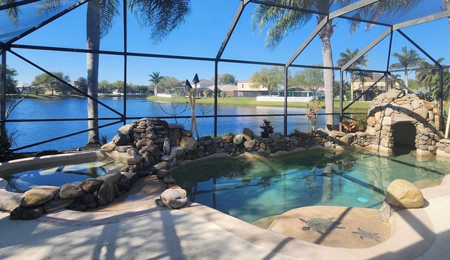 Your Paradise Cave Vacay