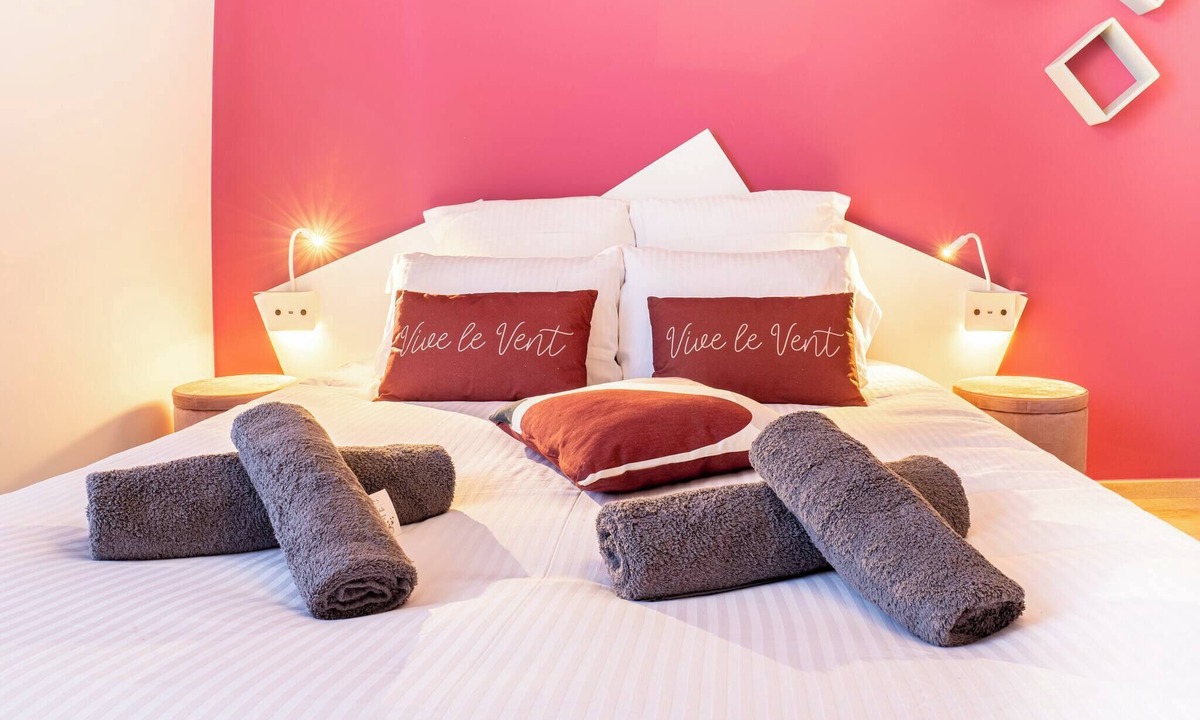 Cran-Gevrier Apartment | Annecy Lake Central - City center - 2 bedrooms - Baby equipment