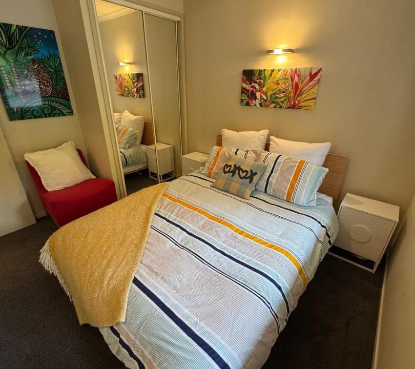Paremoremo Apartment | Soul Retreat - Quiet & soulful- 8mins to town but in the country