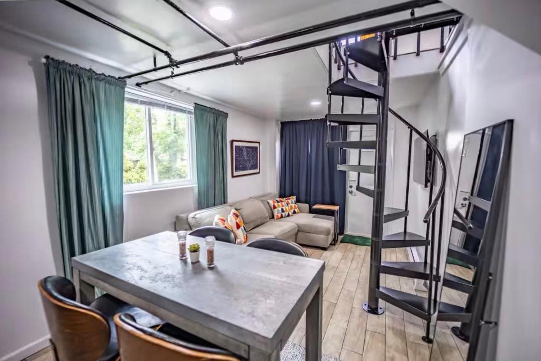 New Rochelle Apartment | Bright 1-Bedroom Loft in Converted Garage with Private Entrance