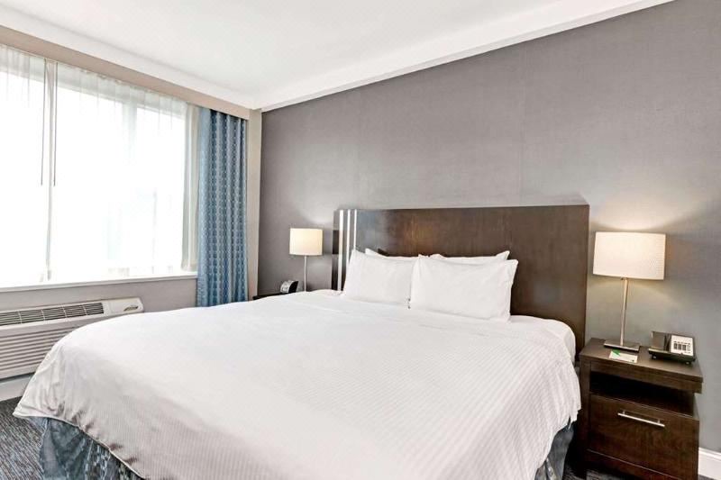 Photo of Bedroom in Hunters Point