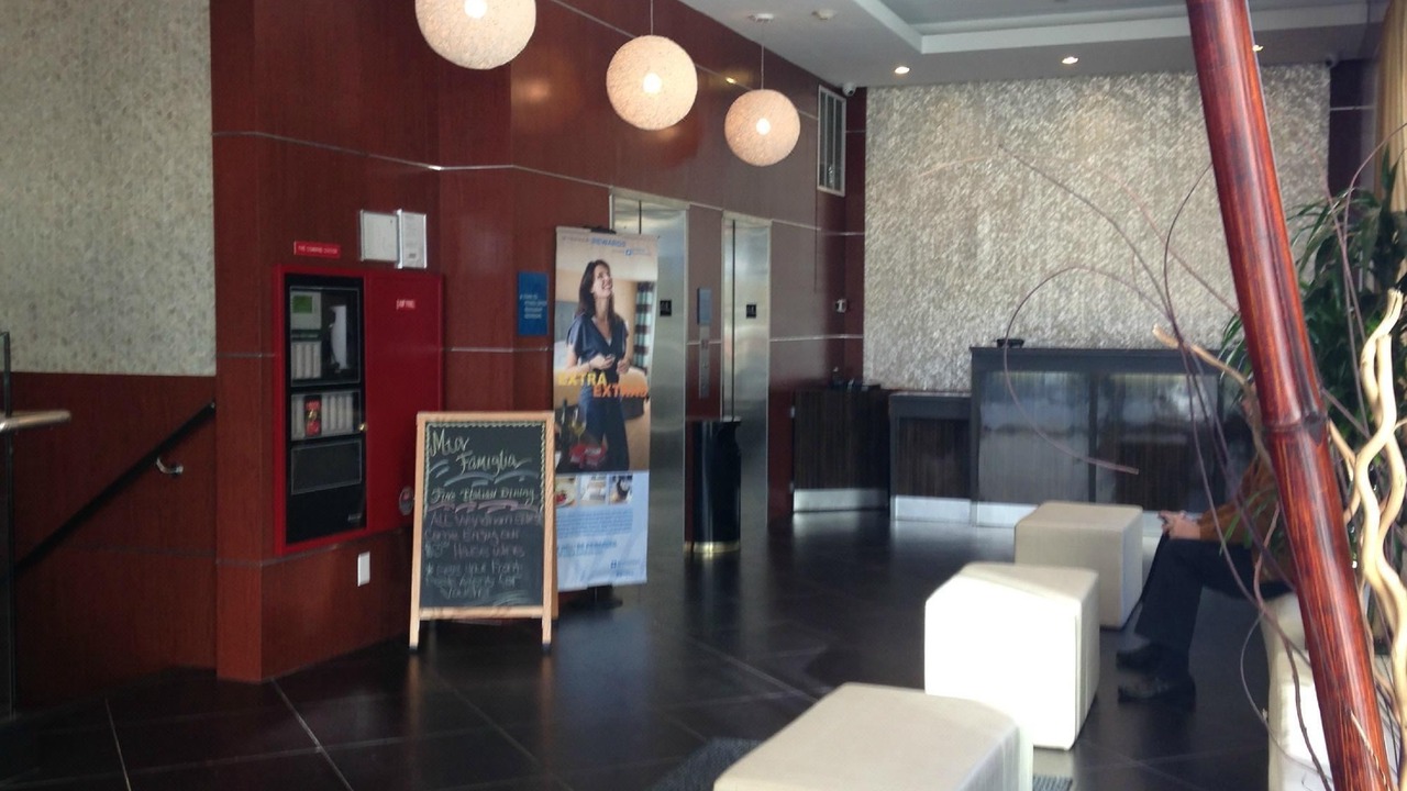 Photo of Livingroom in Hunters Point