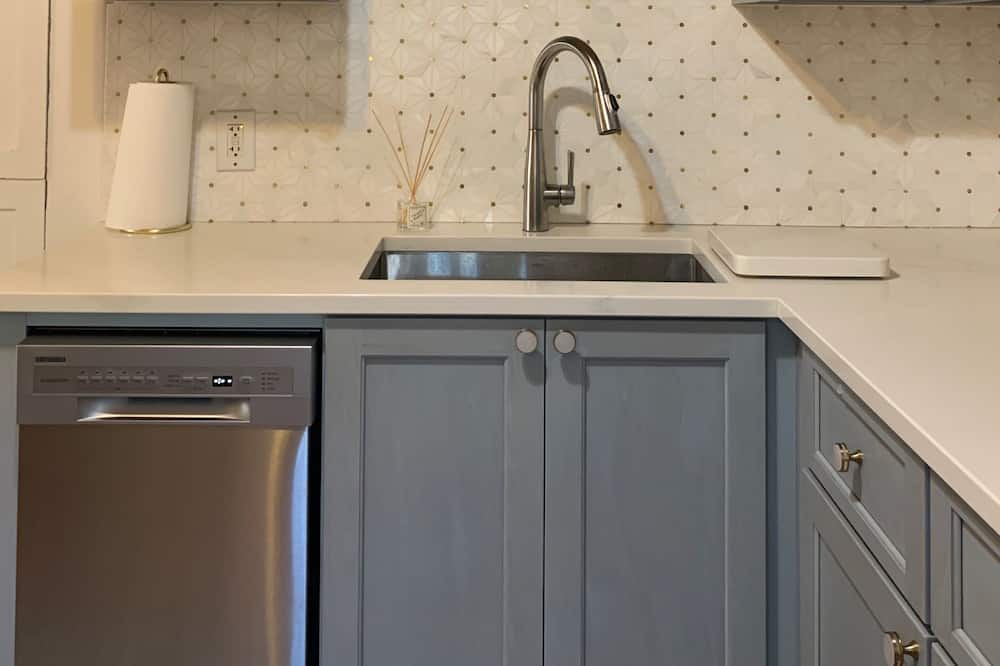 Photo of Kitchen in Leonidas