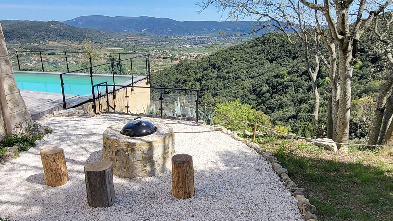 Photo of Outdoor in Sampzon