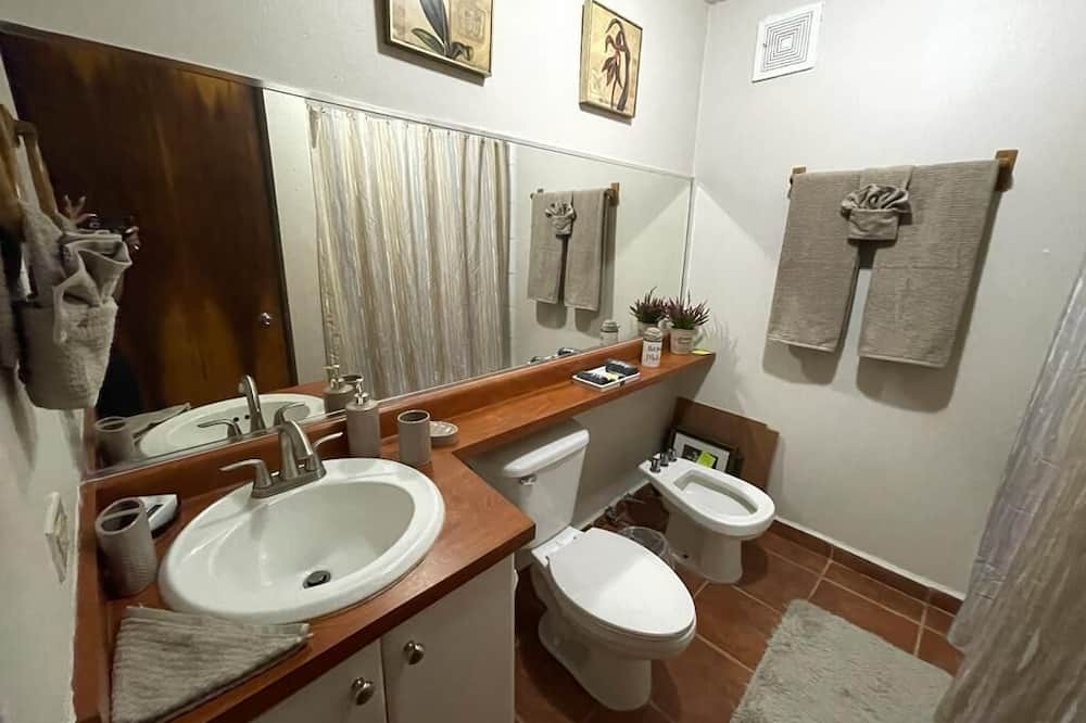 Photo of Bathroom in Miradero