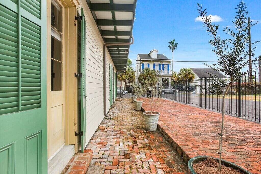 Photo of Outdoor in Seventh Ward