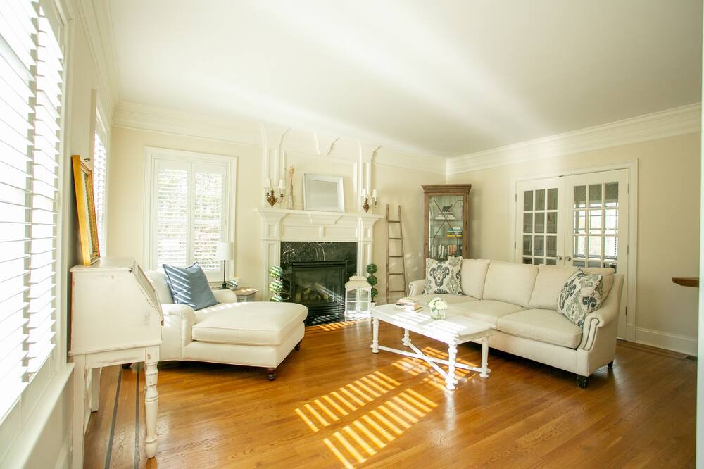Photo of Livingroom in Lewisboro