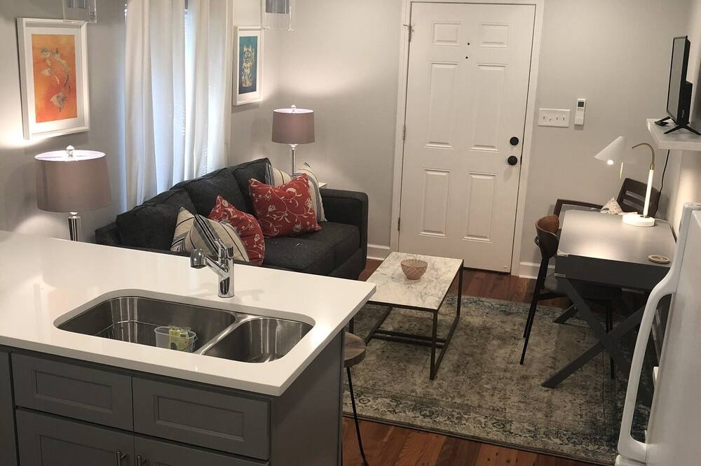 Photo of Bedroom in Uptown Historic District