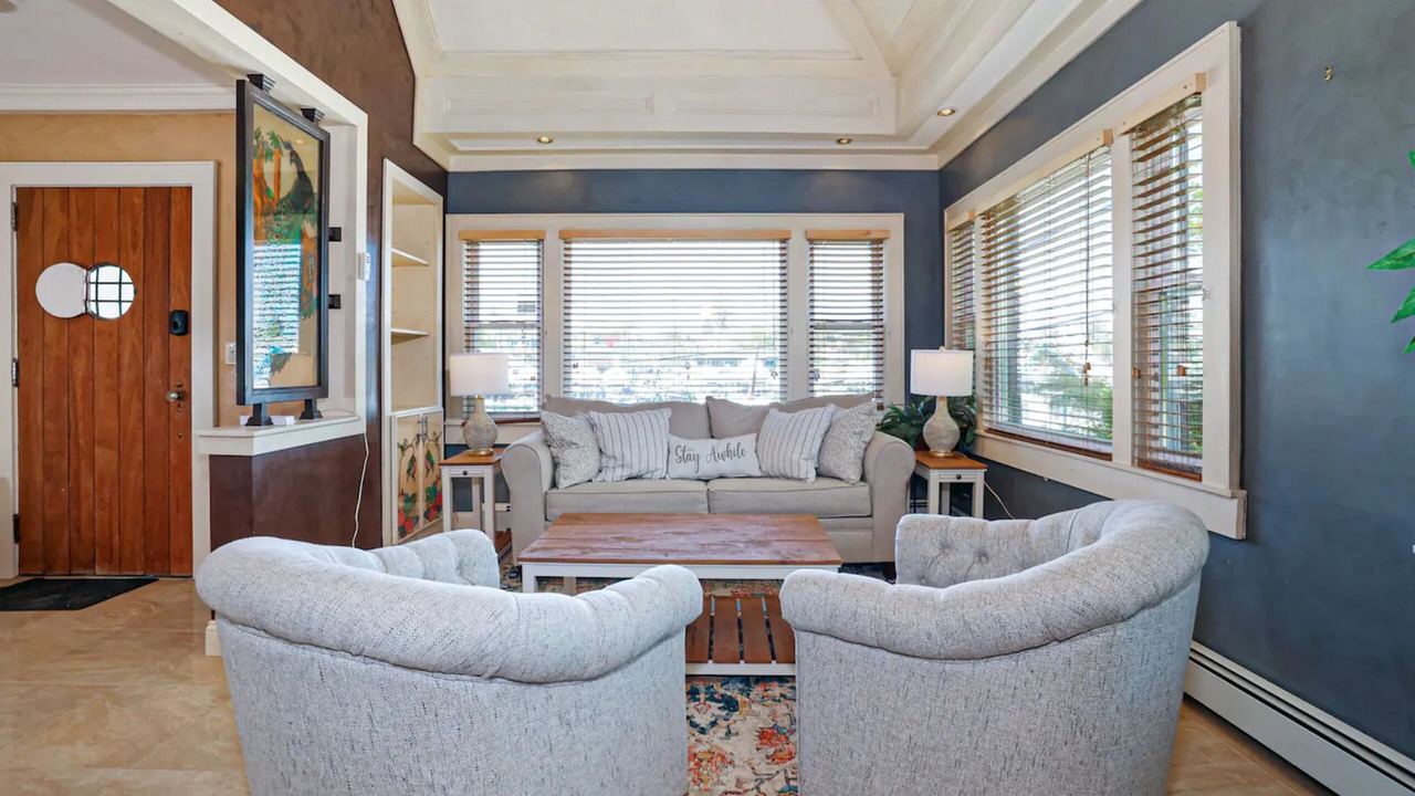 Photo of Livingroom in New Rochelle