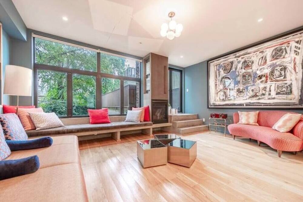 Photo of Livingroom in Williamsburg