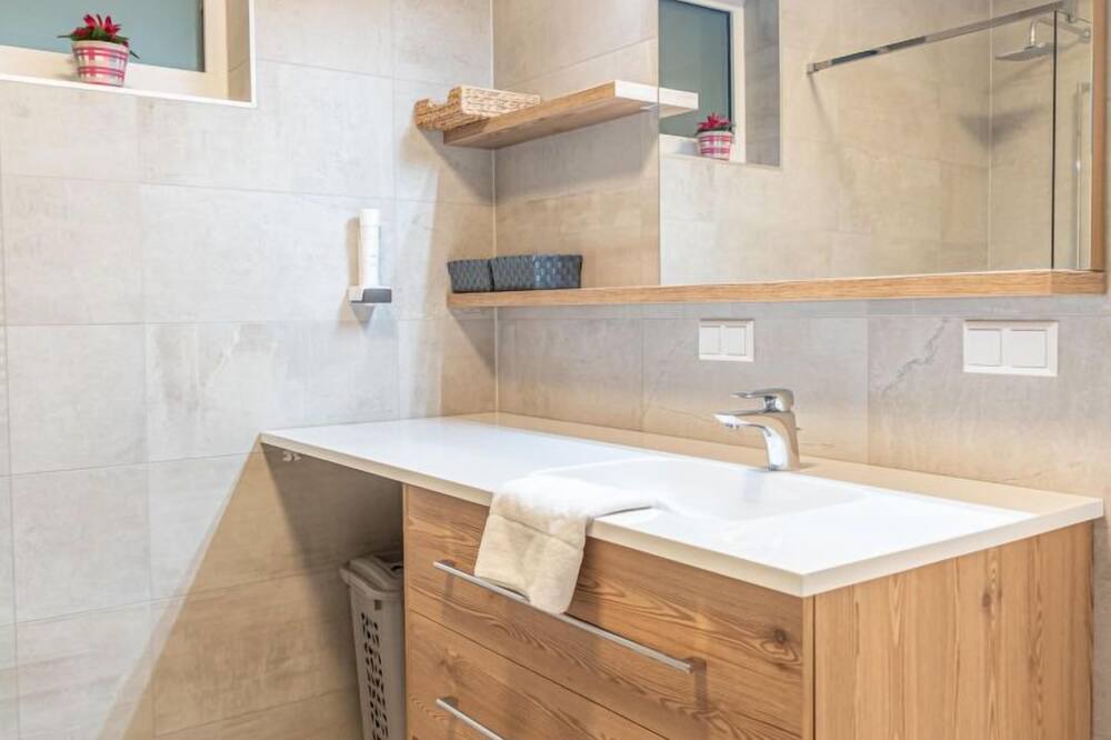 Photo of Bathroom in Annenheim