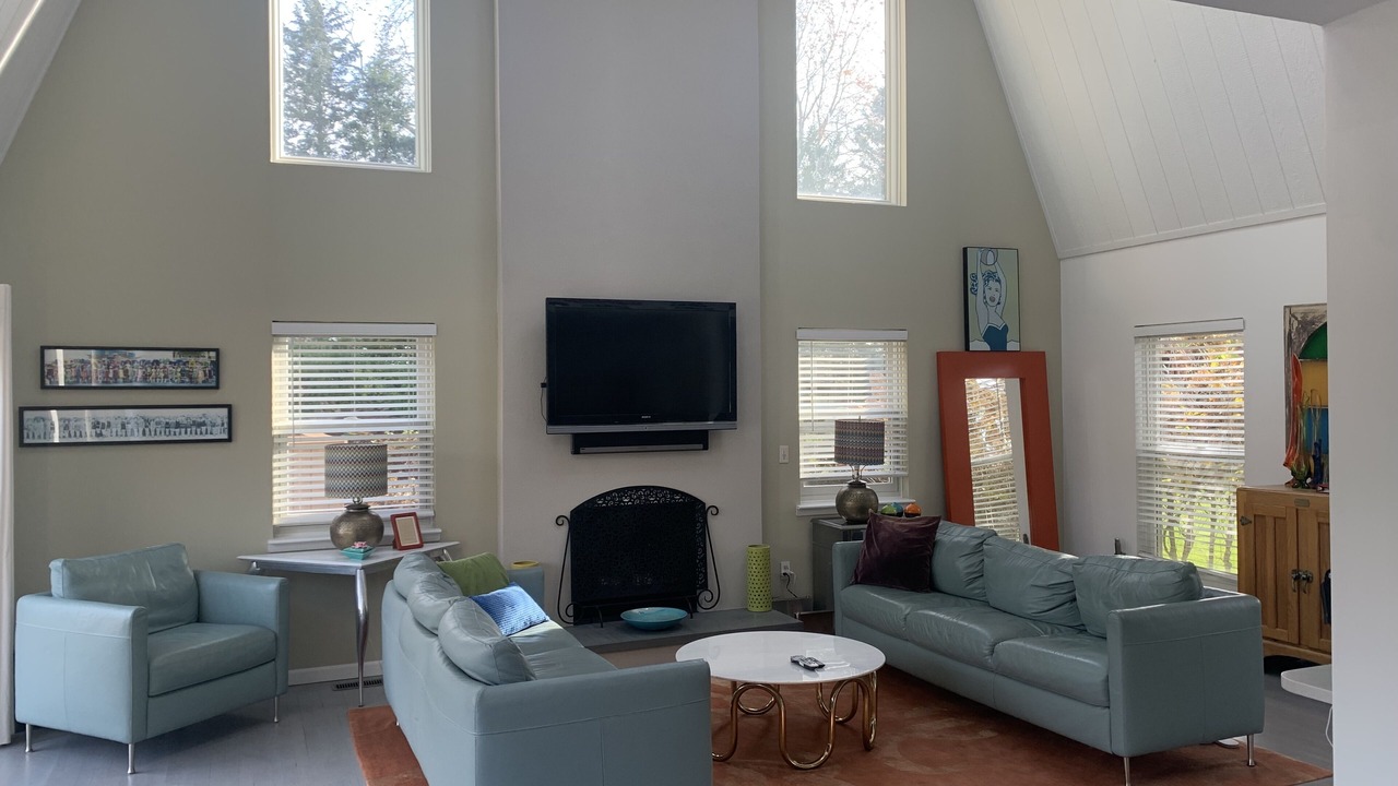 Photo of Livingroom in Bridgehampton