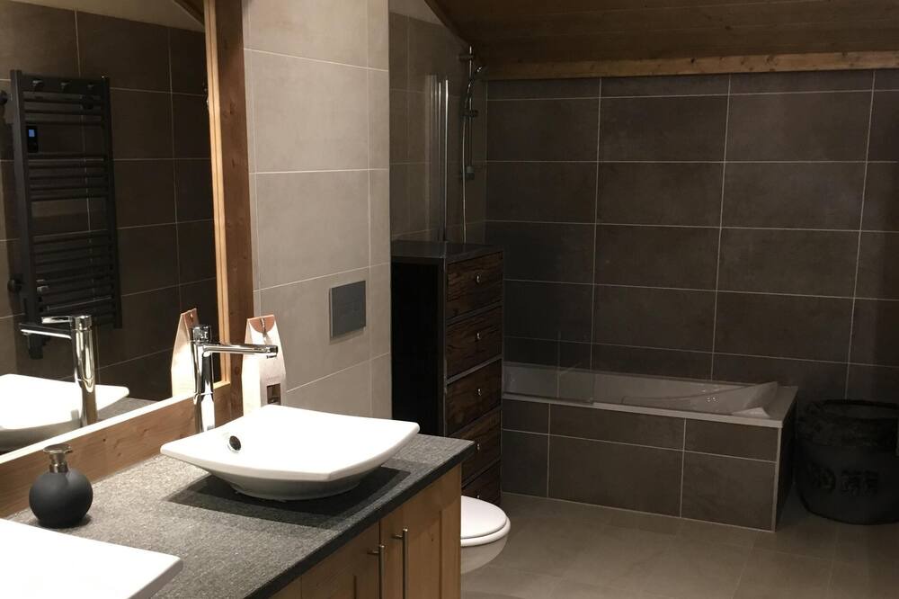 Photo of Bathroom in Bisanne 1500