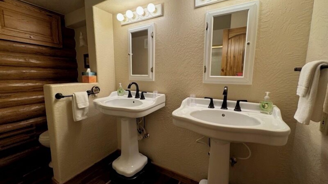 Photo of Bathroom in Coram