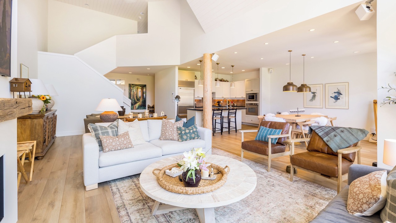 Photo of Livingroom in Nicklaus North