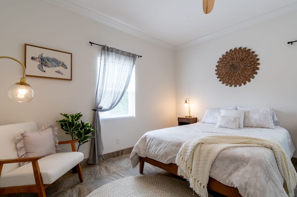 Photo of Bedroom in Crescent Beach