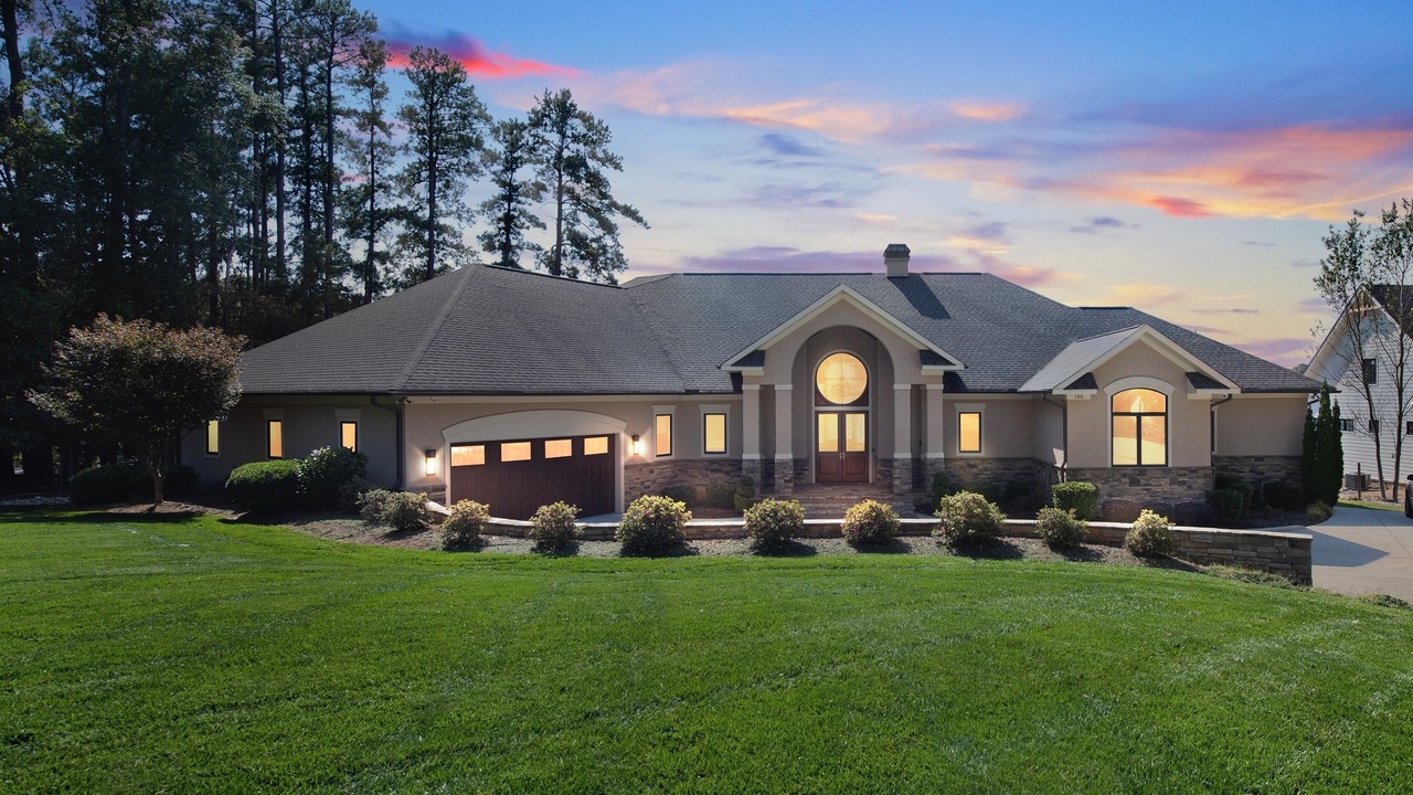 Photo of Outdoor in Mayhew