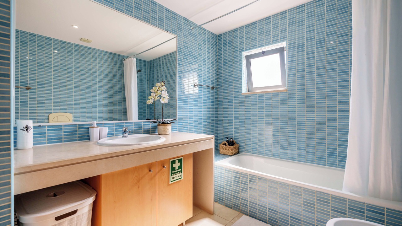 Photo of Bathroom in Montechoro
