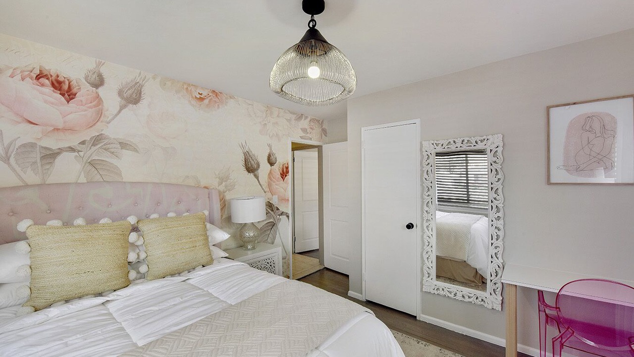 Photo of Bedroom in Lakeview