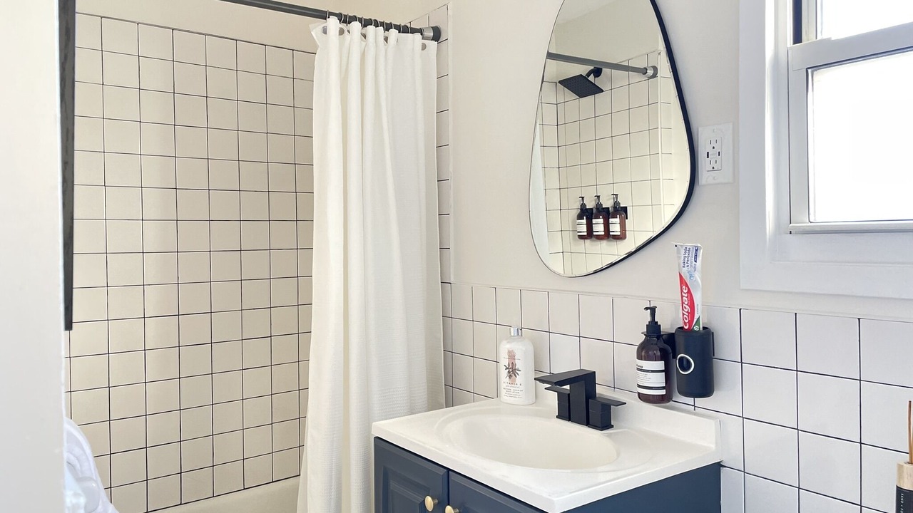 Photo of Bathroom in Franklin Square