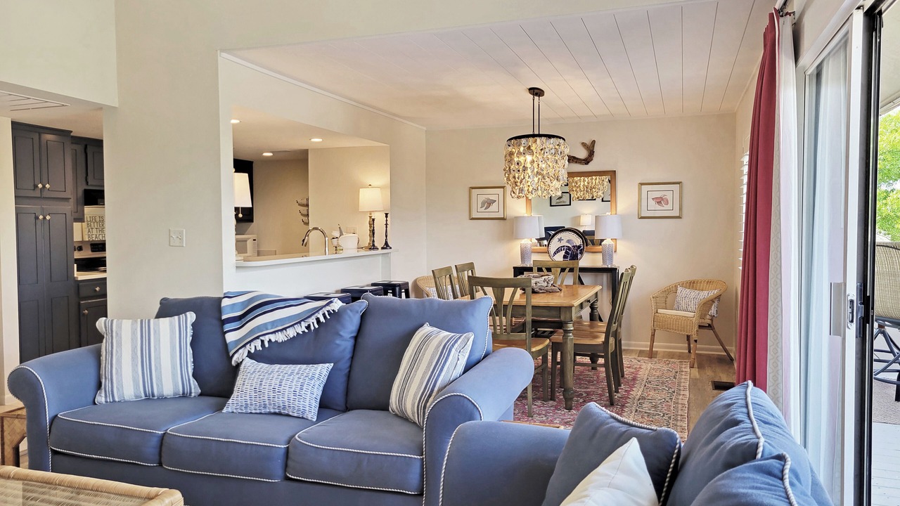 Photo of Livingroom in Litchfield by the Sea