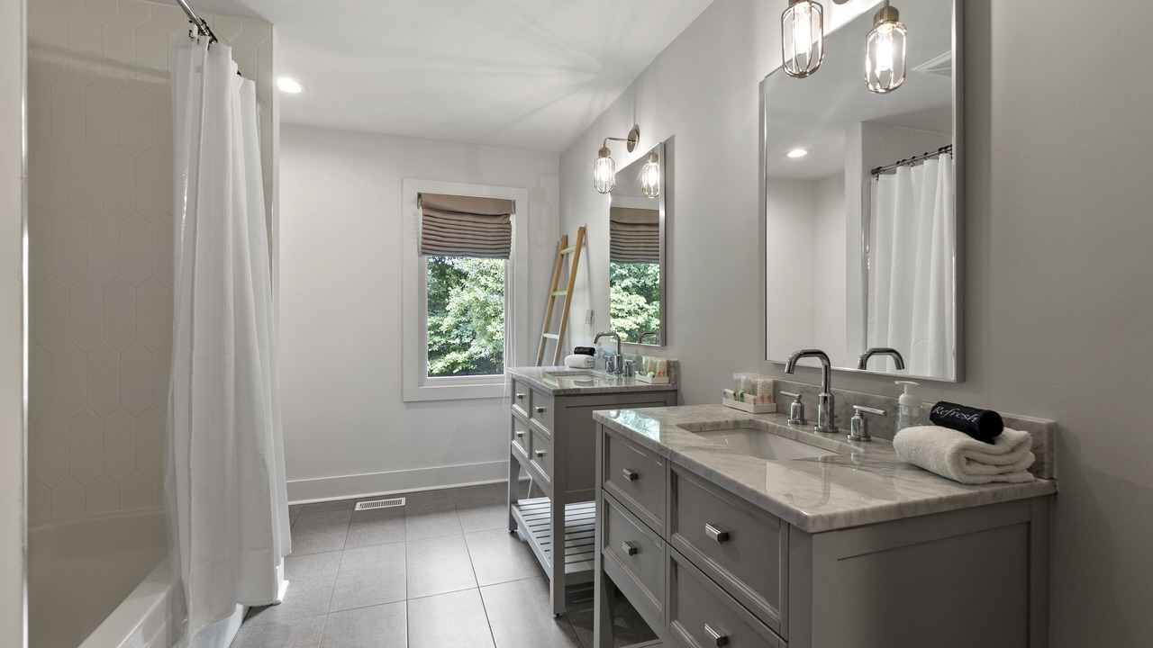 Photo of Bathroom in Mayhew