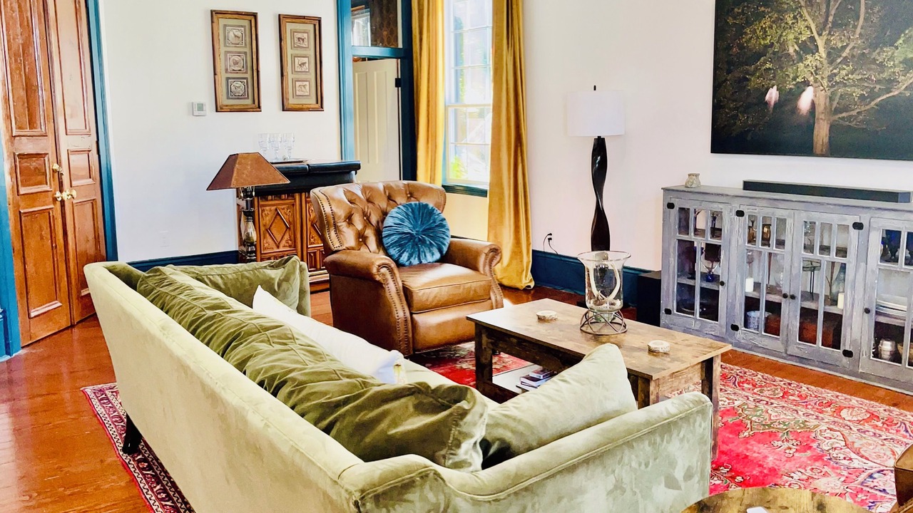 Photo of Livingroom in West Riverside