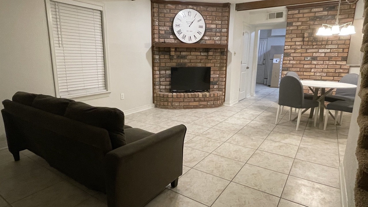 Photo of Bedroom in Destrehan